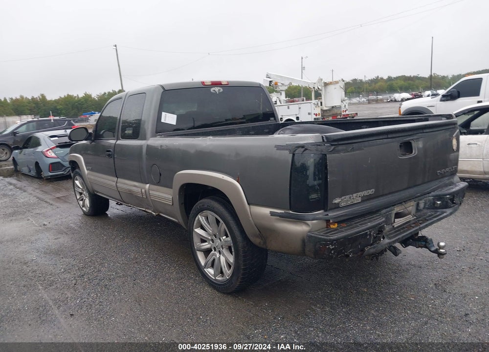 2000 CHEVROLET SILVERADO 1500 LS VIN: 1GCEK19TXYZ282769