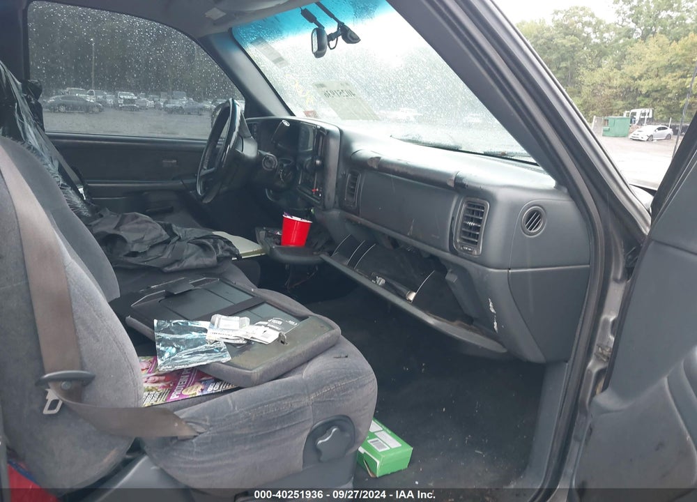 2000 CHEVROLET SILVERADO 1500 LS VIN: 1GCEK19TXYZ282769