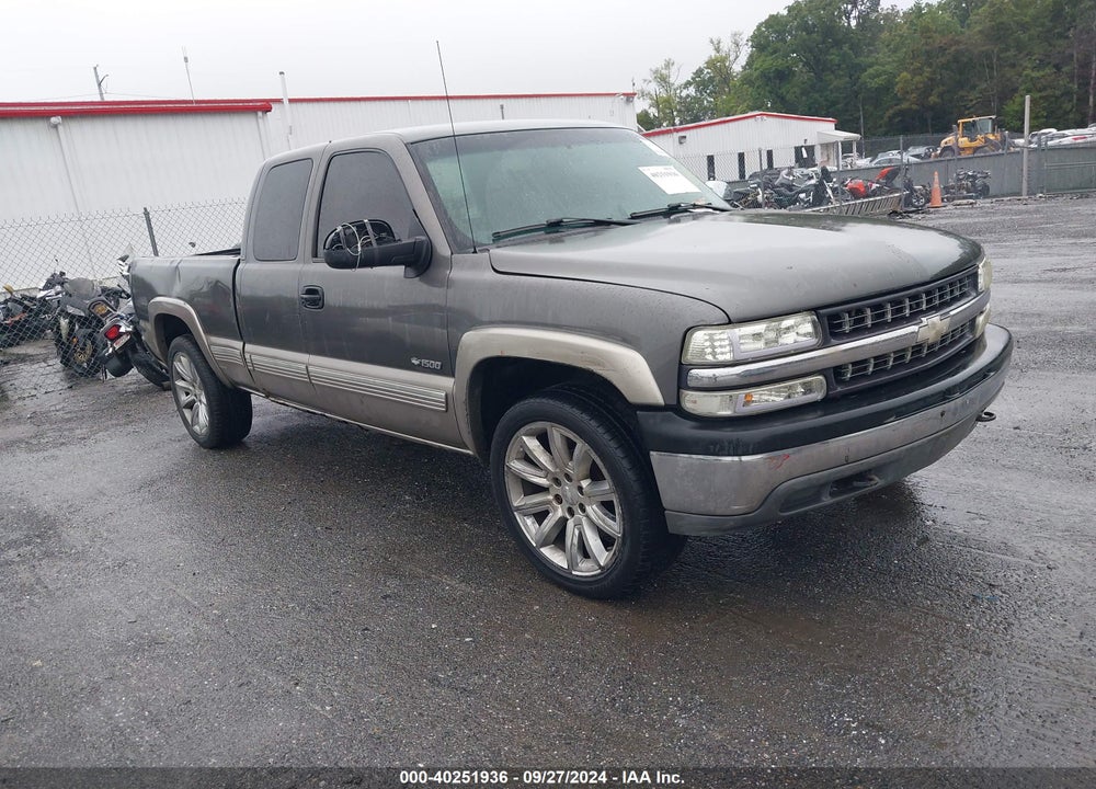 2000 CHEVROLET SILVERADO 1500 LS VIN: 1GCEK19TXYZ282769