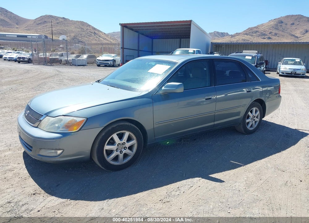 2001 TOYOTA AVALON XLS VIN: 4T1BF28B11U186677