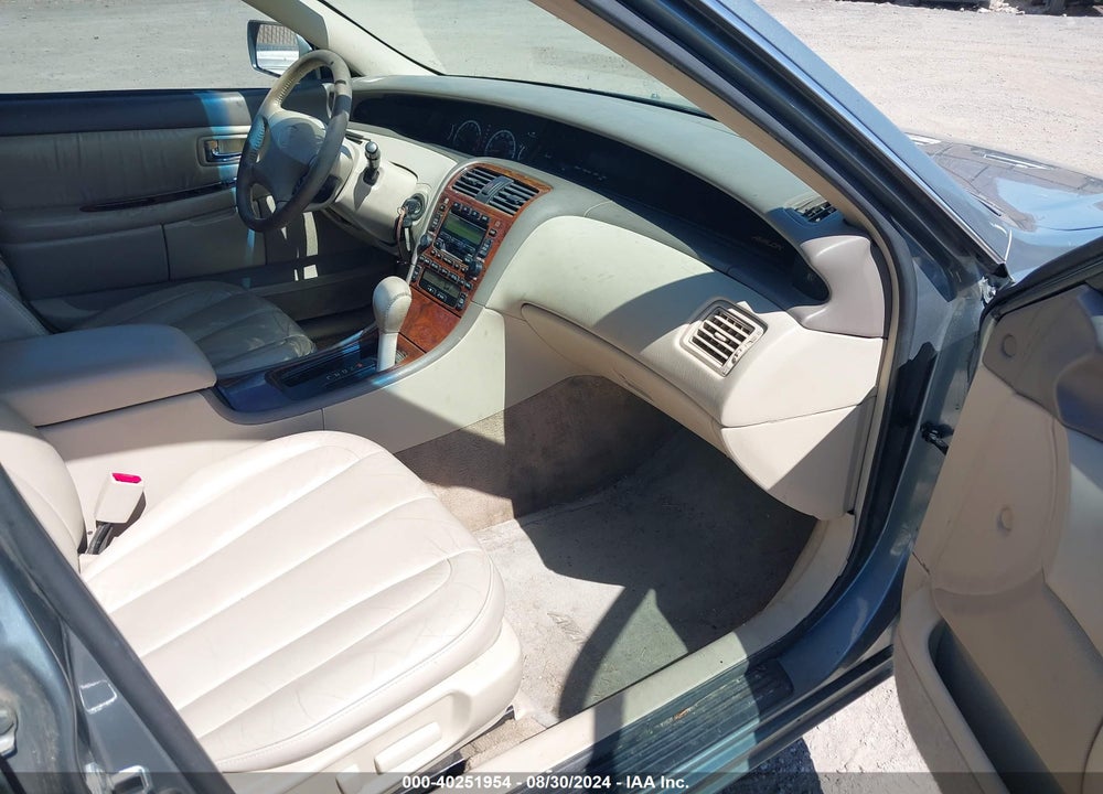 2001 TOYOTA AVALON XLS VIN: 4T1BF28B11U186677