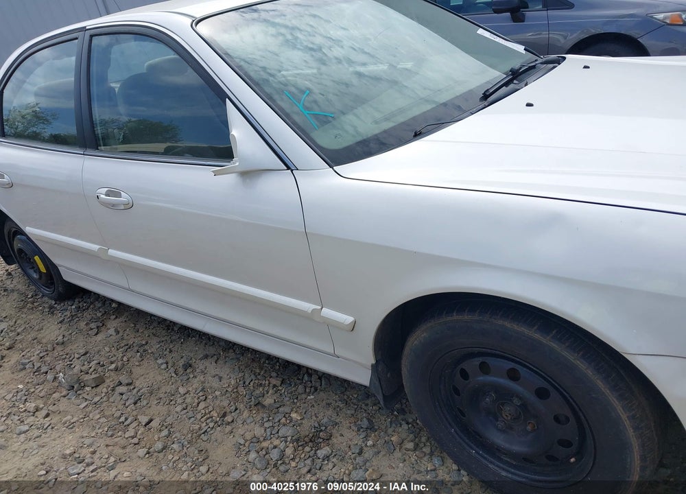 2002 HYUNDAI SONATA GLS VIN: KMHWF25H82A624818