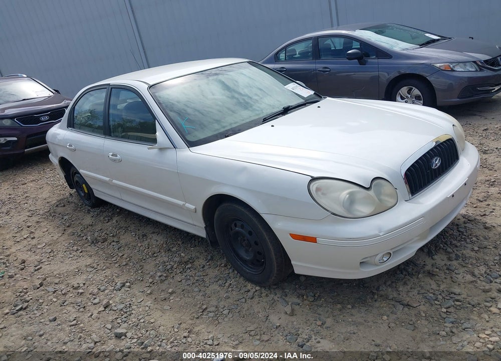 2002 HYUNDAI SONATA GLS VIN: KMHWF25H82A624818