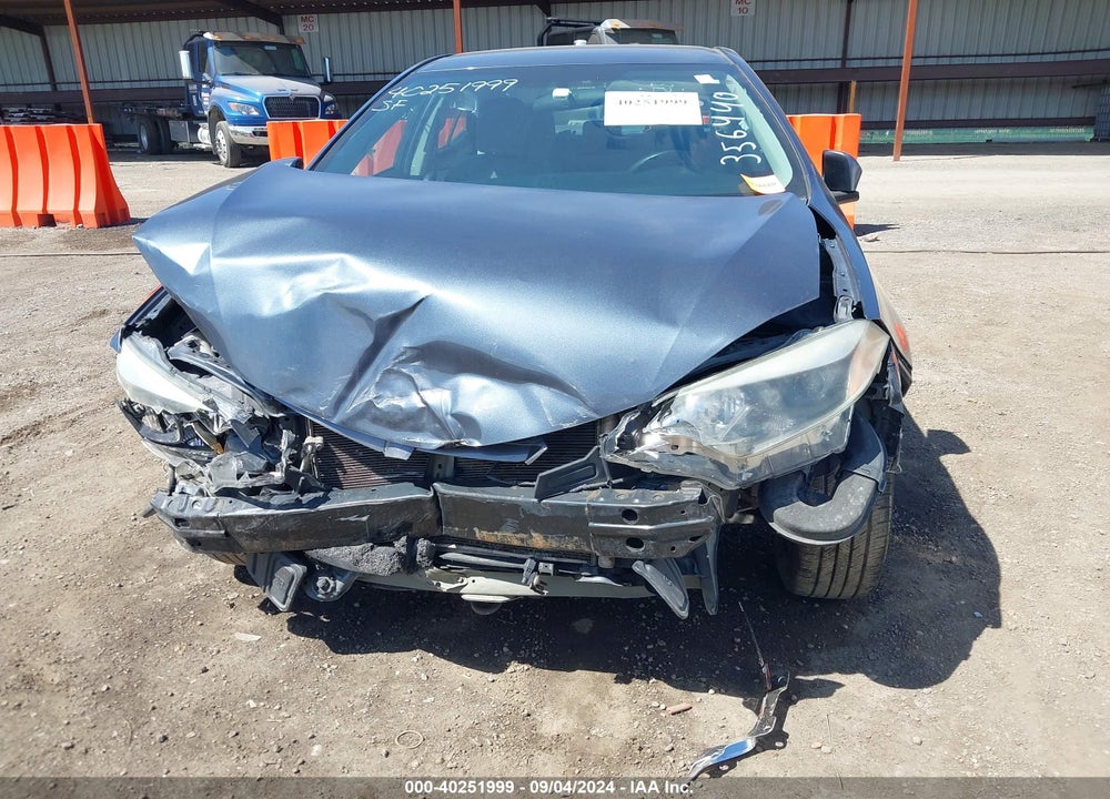2015 TOYOTA COROLLA LE VIN: 2T1BURHE8FC356440