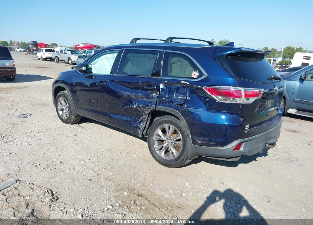2014 TOYOTA HIGHLANDER XLE V6 VIN: 5TDJKRFH0ES026876