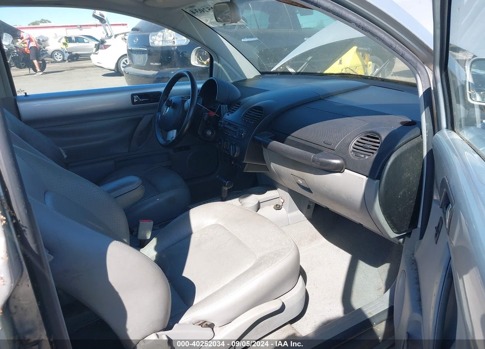 2000 VOLKSWAGEN NEW BEETLE GLS VIN: 3VWCC21C2YM436282