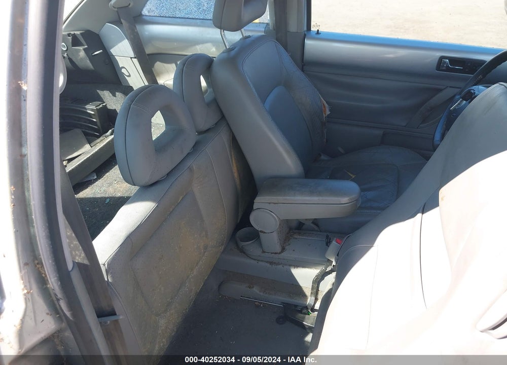2000 VOLKSWAGEN NEW BEETLE GLS VIN: 3VWCC21C2YM436282