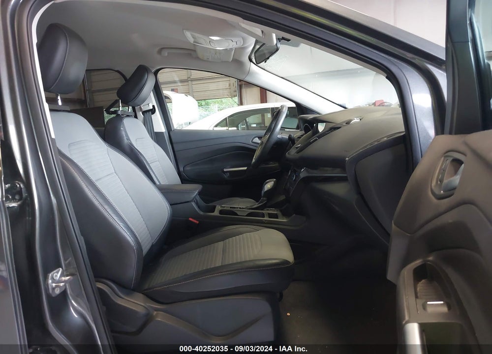 2019 FORD ESCAPE SE VIN: 1FMCU0GD9KUB21692