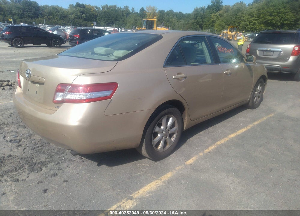 2011 TOYOTA CAMRY LE VIN: 4T1BF3EK4BU636818