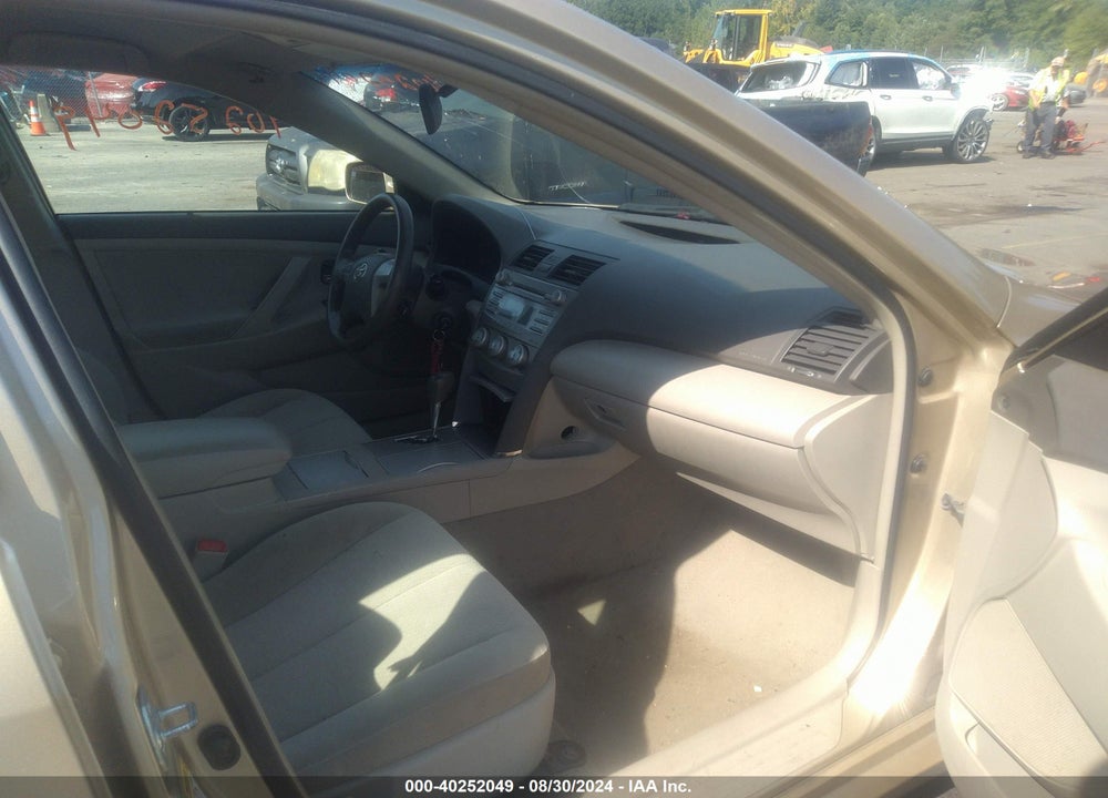 2011 TOYOTA CAMRY LE VIN: 4T1BF3EK4BU636818