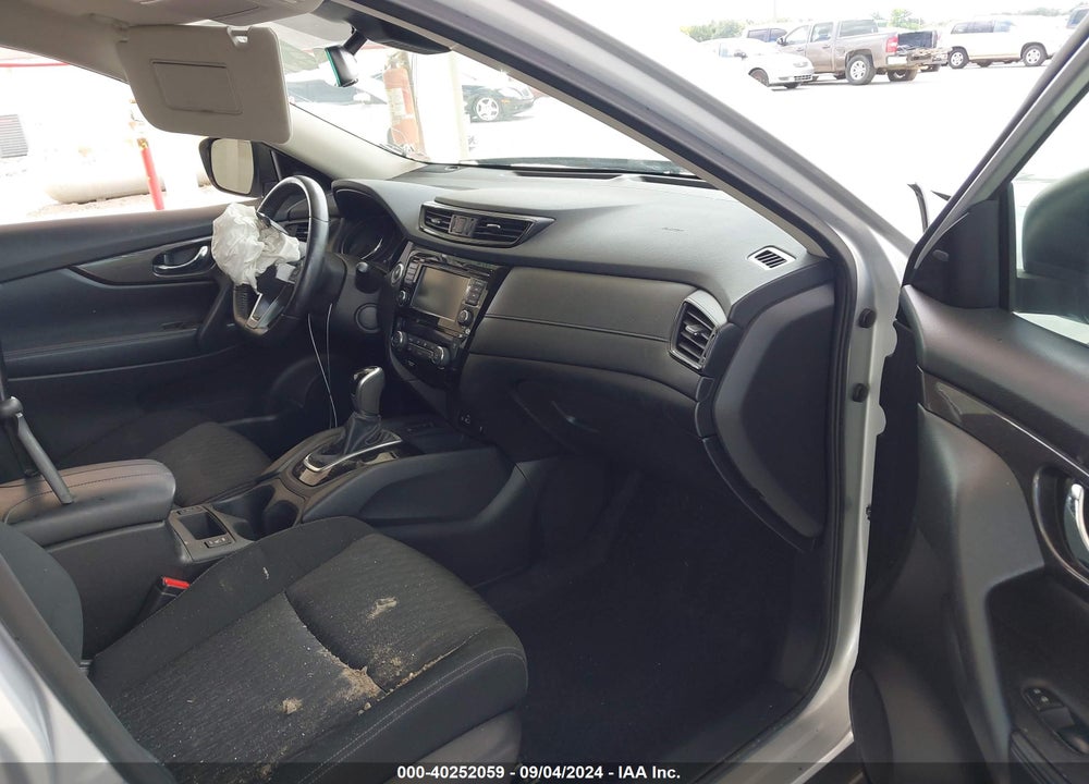 2019 NISSAN ROGUE SV VIN: JN8AT2MT9KW252622