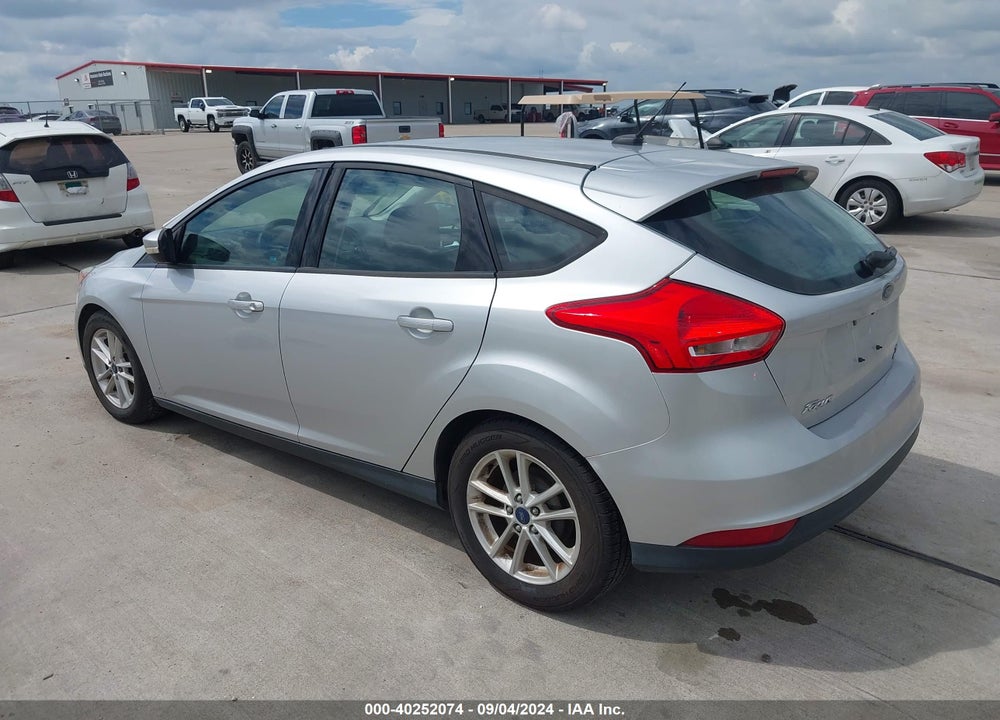 2015 FORD FOCUS SE VIN: 1FADP3KE2FL218560