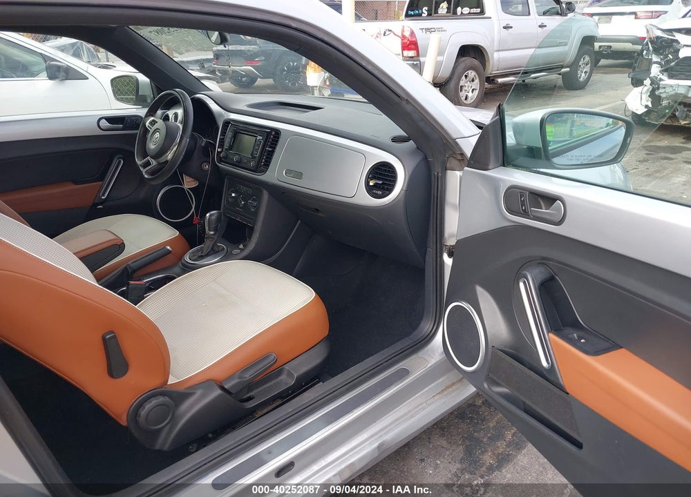 2015 VOLKSWAGEN BEETLE 1.8T CLASSIC VIN: 3VWF17AT3FM656527