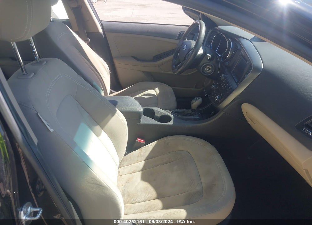 2011 KIA OPTIMA LX VIN: KNAGM4A70B5099427