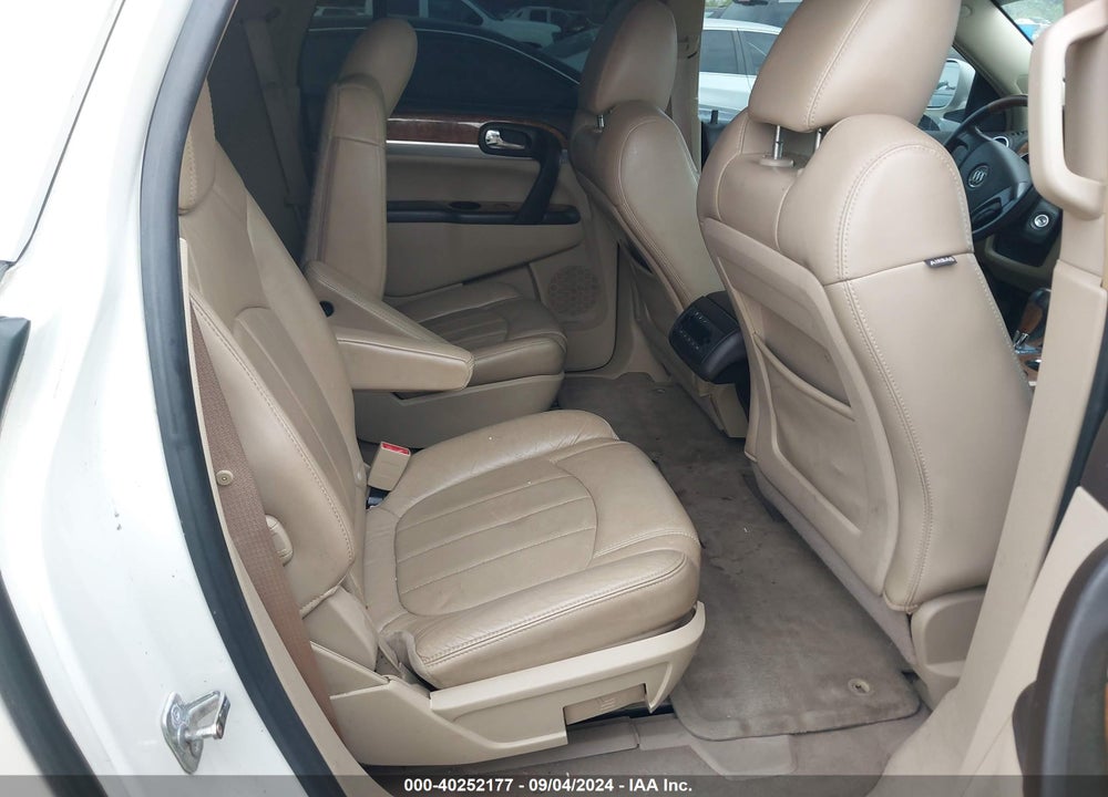 2010 BUICK ENCLAVE 1XL VIN: 5GALRBED3AJ180503