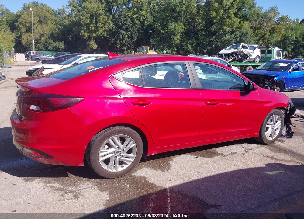 2019 HYUNDAI ELANTRA SEL VIN: 5NPD84LF4KH403826