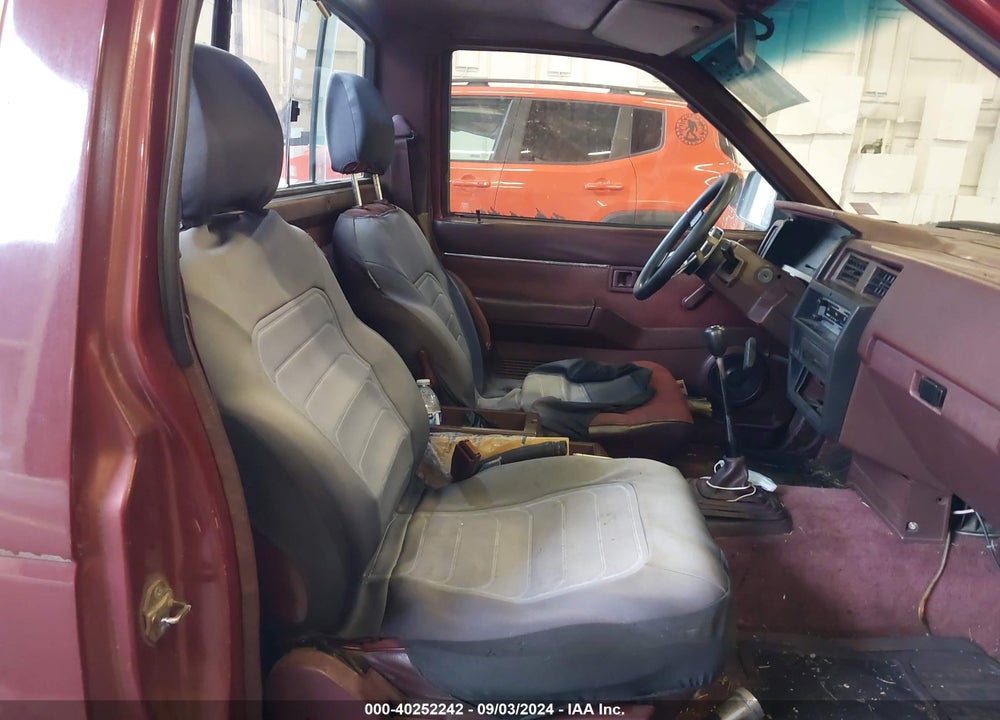 1987 NISSAN D21 SHORT BED VIN: 1N6HD11S6HC379185