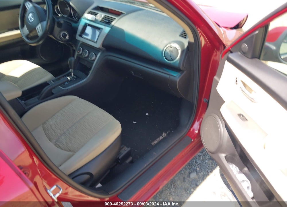2010 MAZDA 6 I SPORT VIN: 1YVHZ8BH8A5M46020