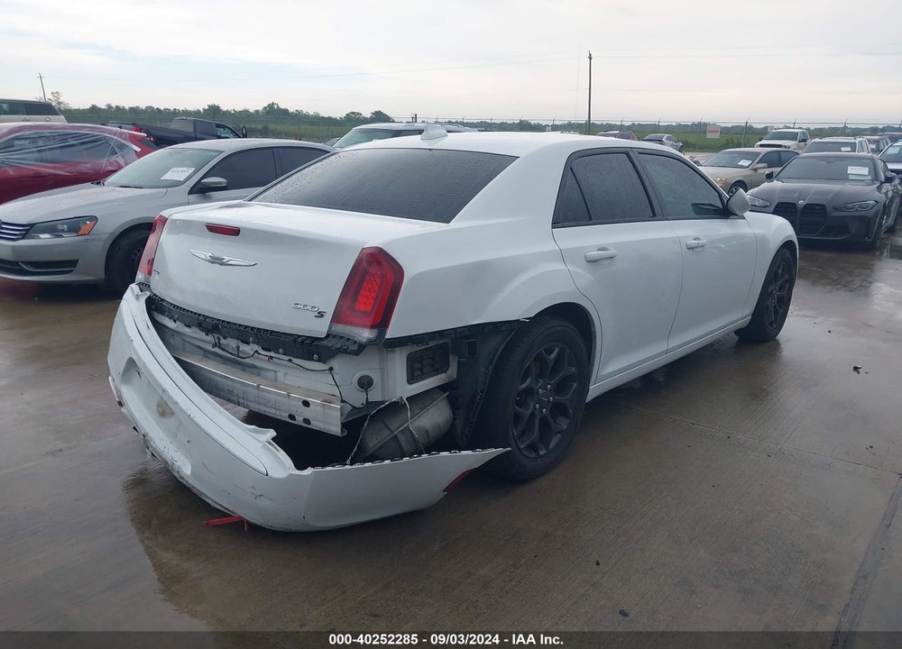 2019 CHRYSLER 300 300S AWD VIN: 2C3CCAGG5KH569801