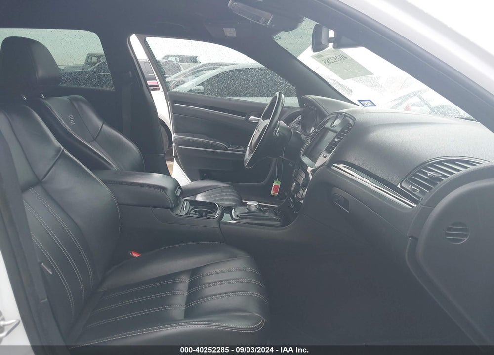 2019 CHRYSLER 300 300S AWD VIN: 2C3CCAGG5KH569801