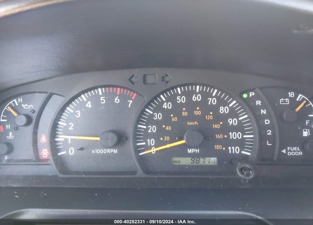 2004 TOYOTA TUNDRA SR5 V8 VIN: 5TBDT44194S450163