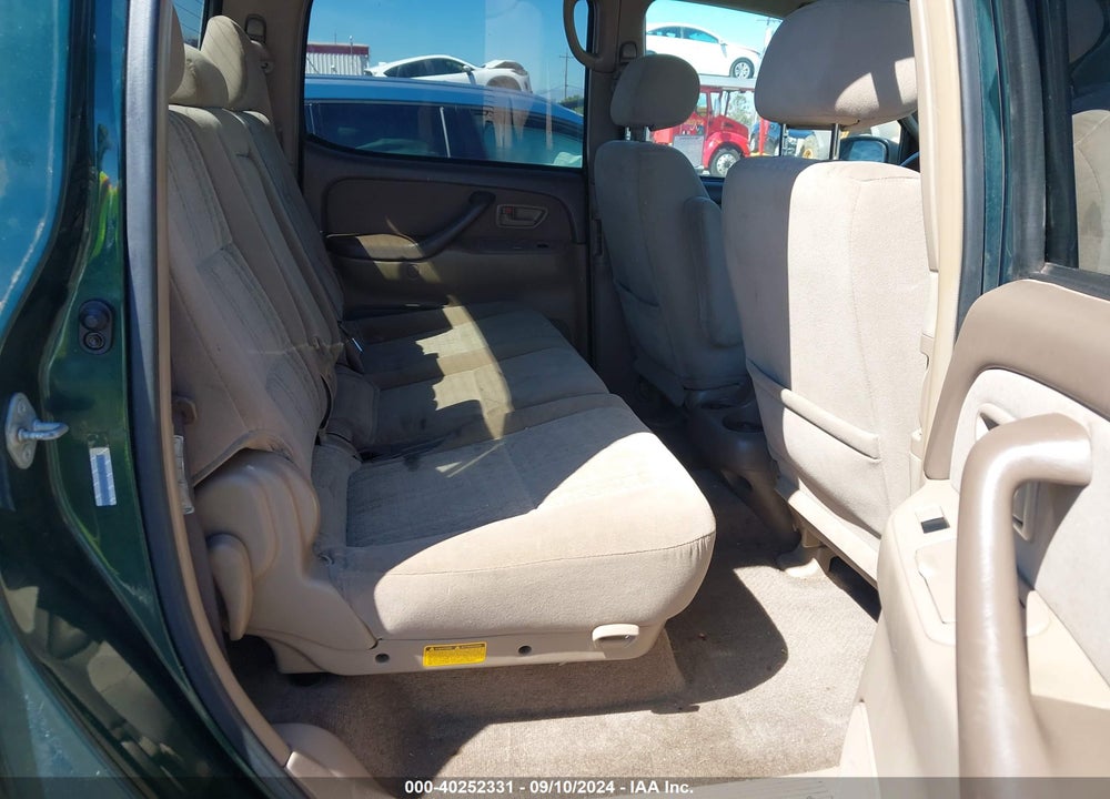 2004 TOYOTA TUNDRA SR5 V8 VIN: 5TBDT44194S450163