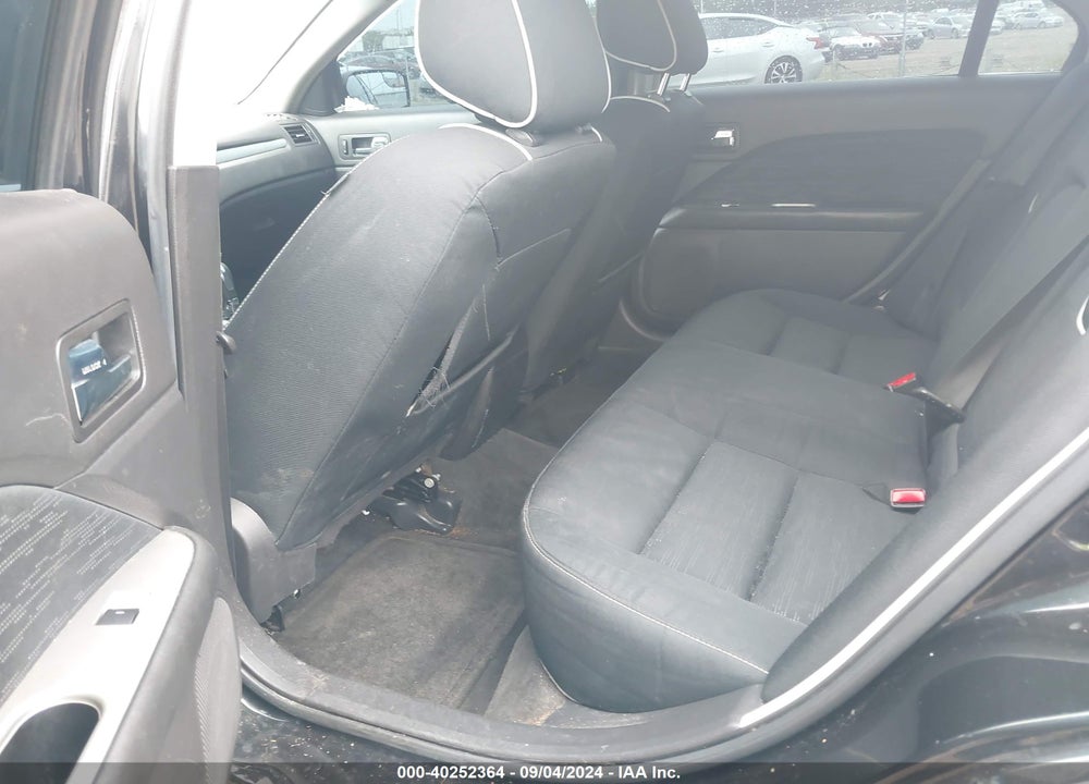 2011 FORD FUSION SE VIN: 3FAHP0HG8BR230359