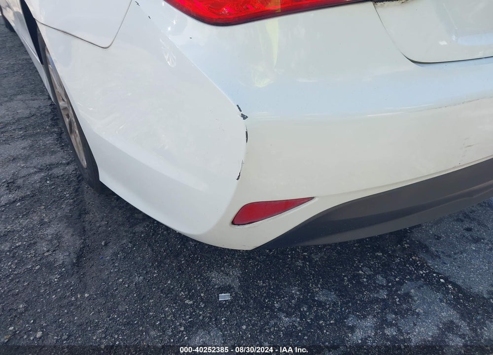 2014 HYUNDAI SONATA GLS VIN: 5NPEB4AC7EH887400