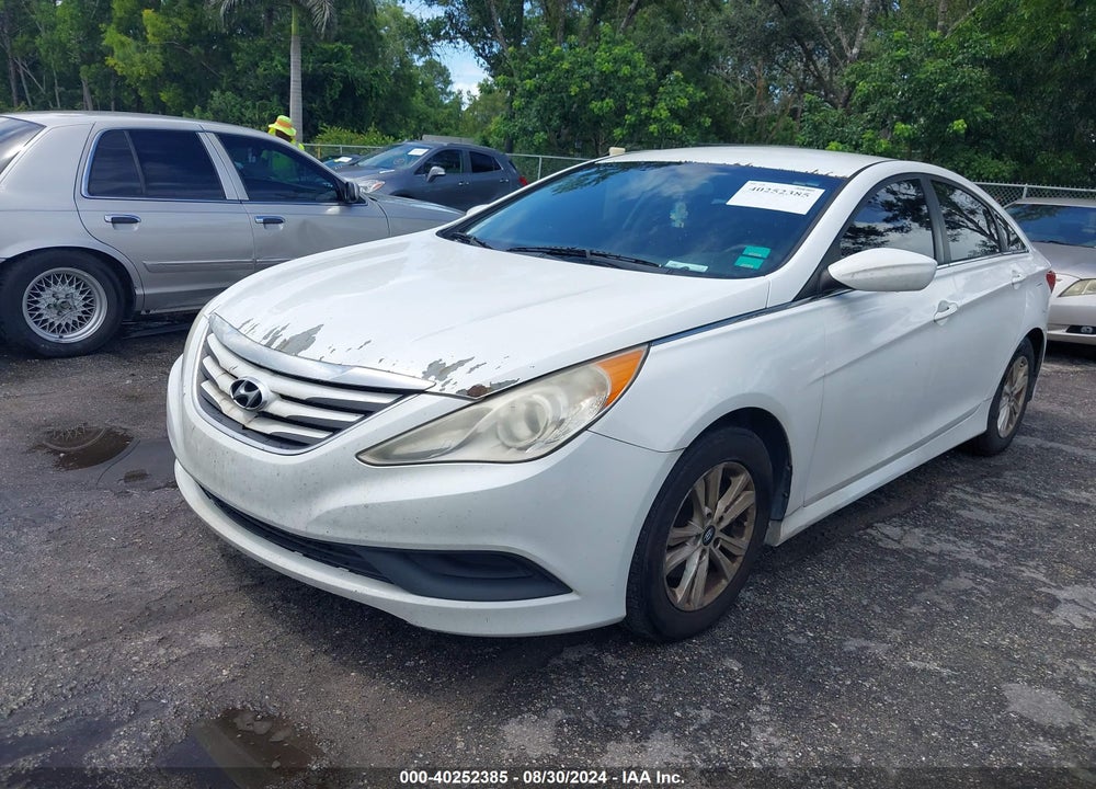 2014 HYUNDAI SONATA GLS VIN: 5NPEB4AC7EH887400