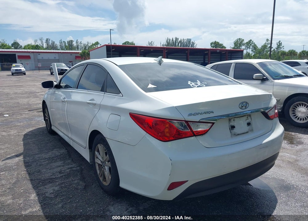2014 HYUNDAI SONATA GLS VIN: 5NPEB4AC7EH887400
