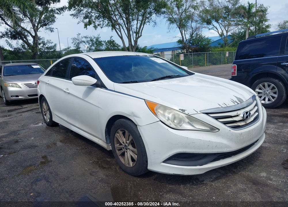 2014 HYUNDAI SONATA GLS VIN: 5NPEB4AC7EH887400