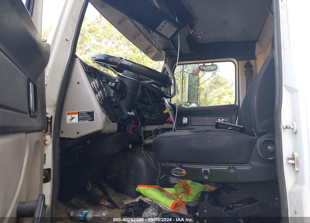 2016 WESTERN STAR DUMP TRUCK VIN: 5KKSAVDY6GLHC8081
