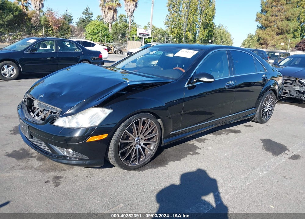 2008 MERCEDES-BENZ S 550 VIN: WDDNG71X88A212551