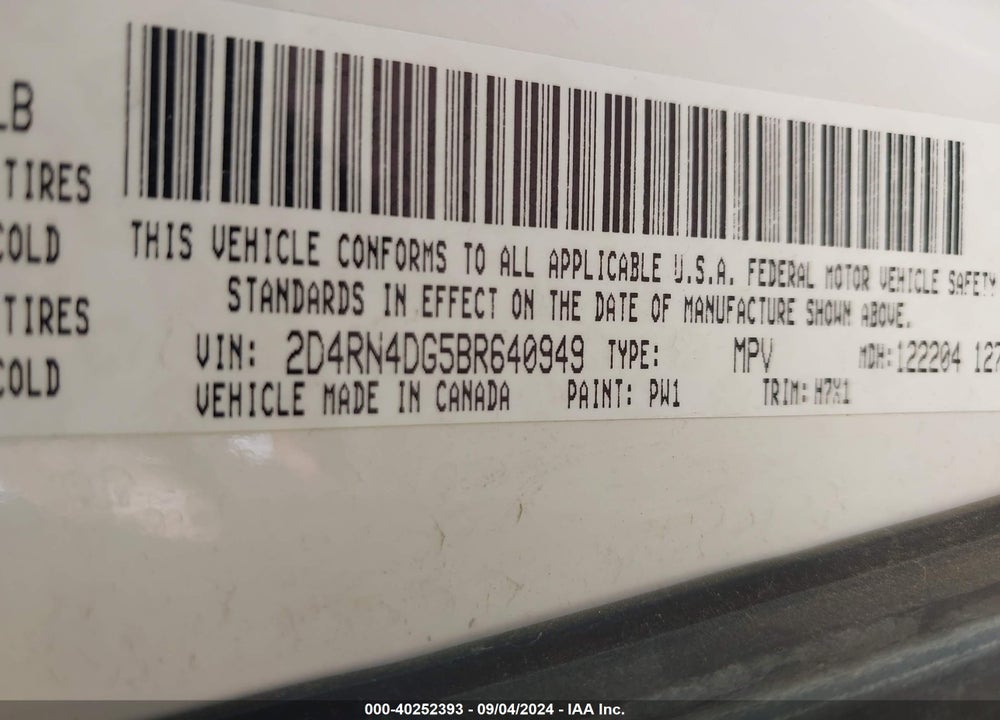 2011 DODGE GRAND CARAVAN EXPRESS VIN: 2D4RN4DG5BR640949