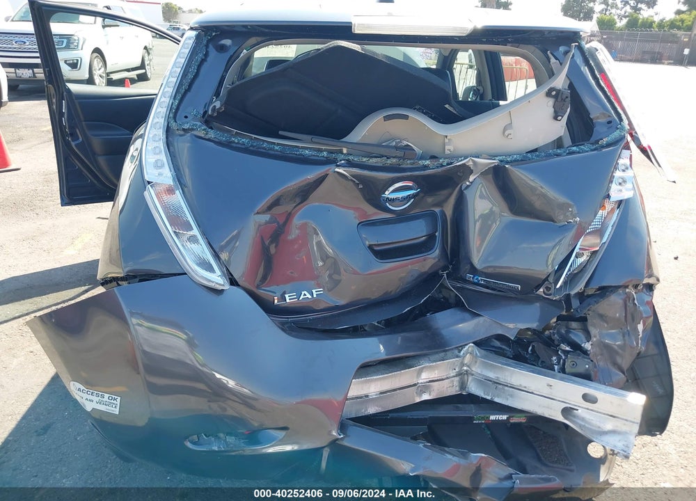 2013 NISSAN LEAF SL VIN: 1N4AZ0CP8DC415998