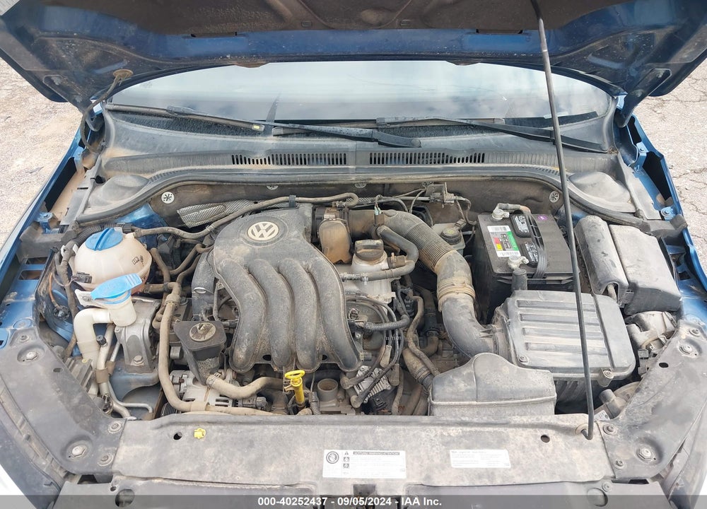 2015 VOLKSWAGEN JETTA 2.0L S VIN: 3VW2K7AJ8FM204437