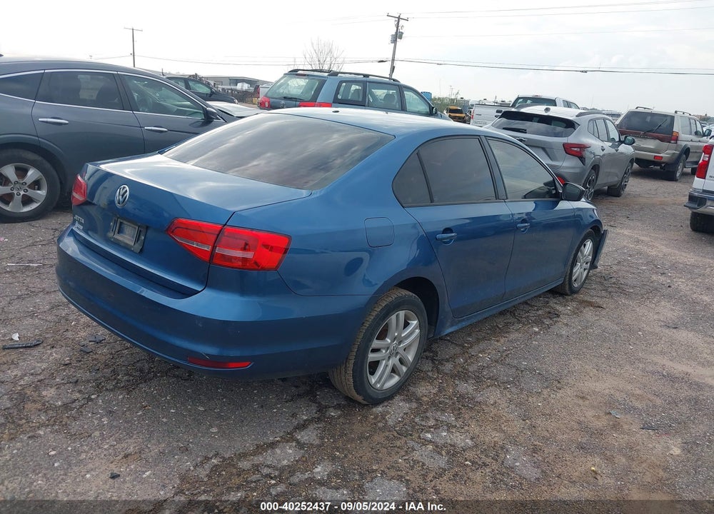 2015 VOLKSWAGEN JETTA 2.0L S VIN: 3VW2K7AJ8FM204437