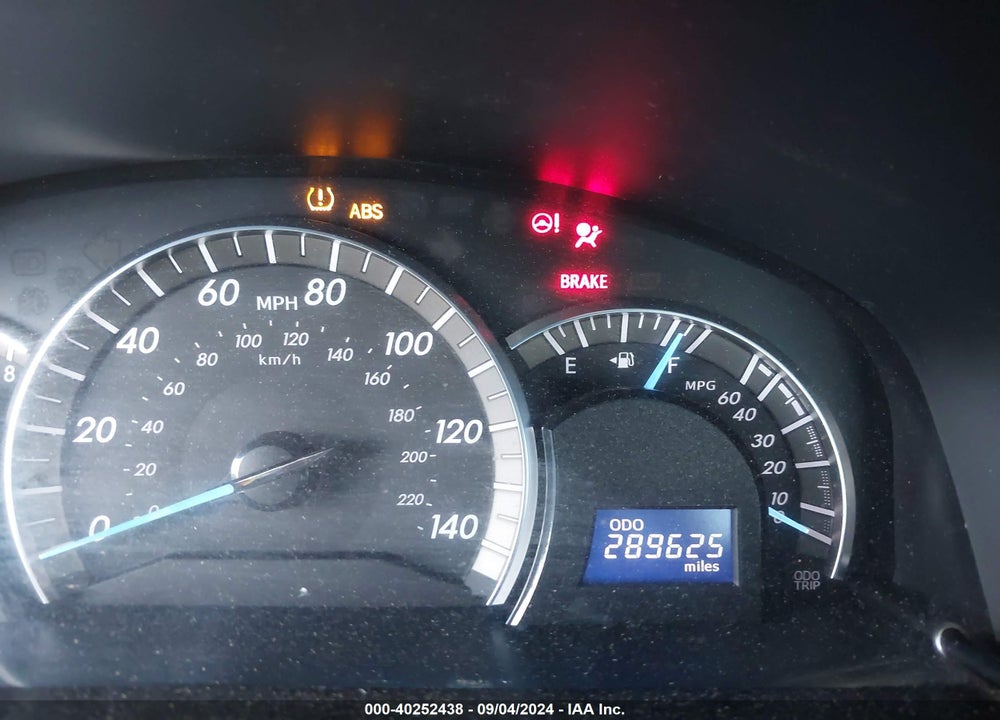 2012 TOYOTA CAMRY SE VIN: 4T1BF1FK7CU098815
