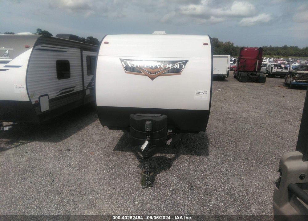 2022 FOREST RIVER WILDWOOD TRAVEL TRAILER VIN: 4X4TWDB2XNA276618