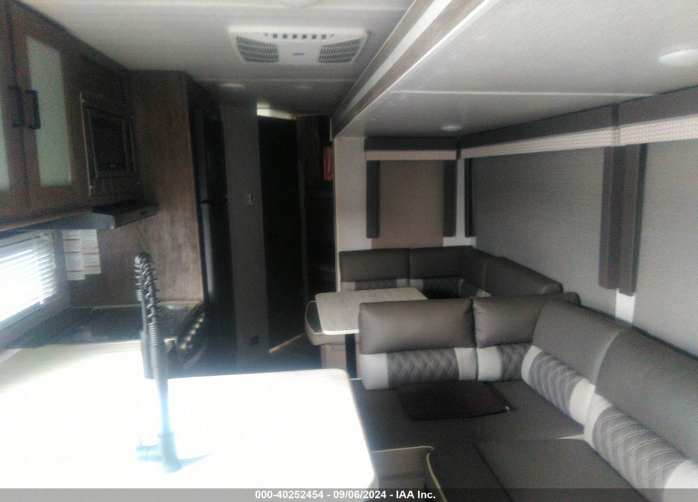 2022 FOREST RIVER WILDWOOD TRAVEL TRAILER VIN: 4X4TWDB2XNA276618