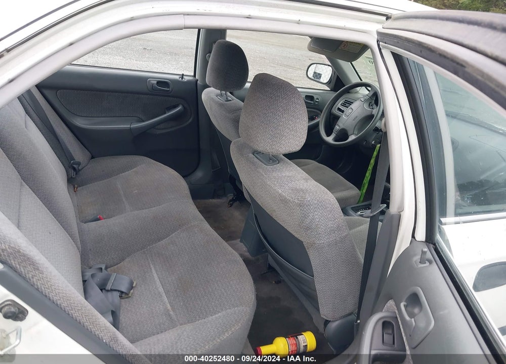 2000 HONDA CIVIC LX VIN: JHMEJ6671YS001585