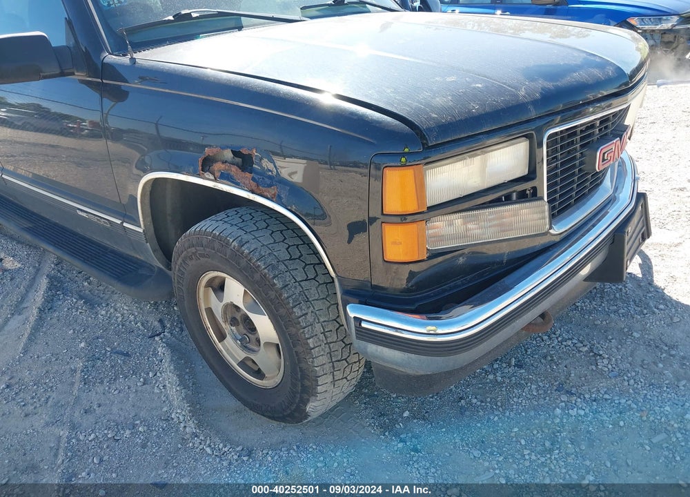 1998 GMC SUBURBAN 1500 SL VIN: 3GKFK16R1WG512438