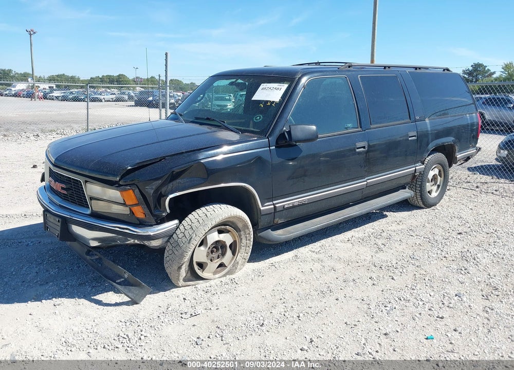 1998 GMC SUBURBAN 1500 SL VIN: 3GKFK16R1WG512438