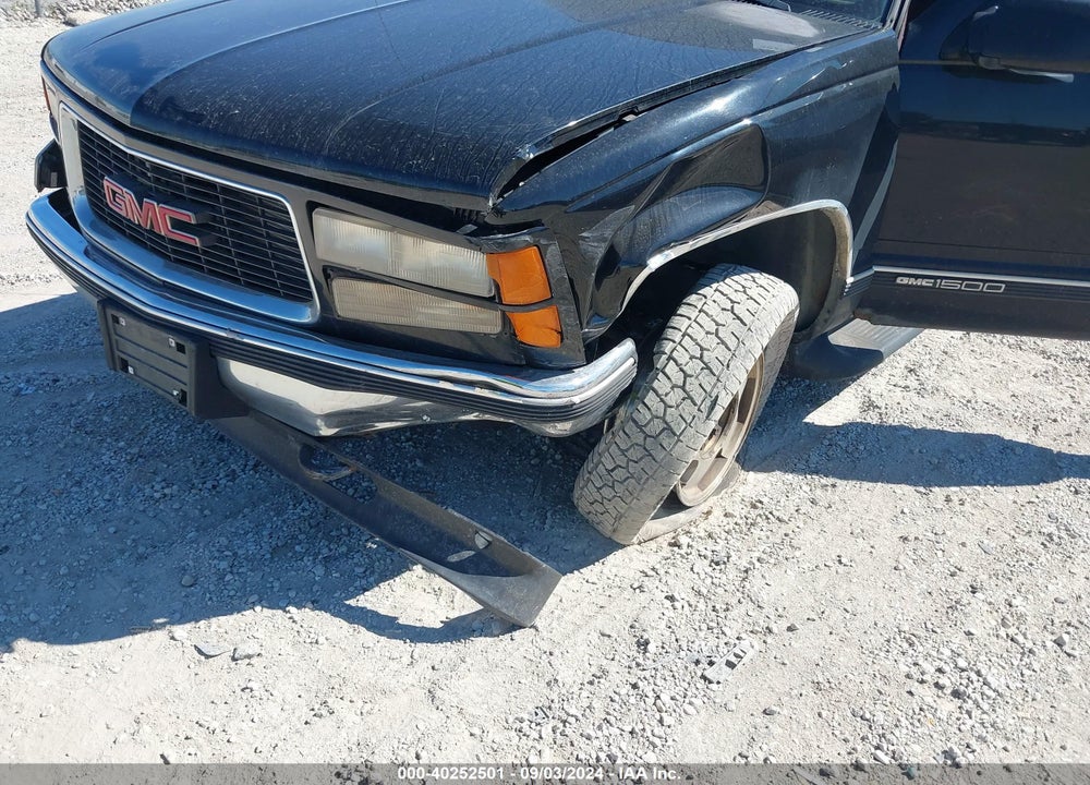 1998 GMC SUBURBAN 1500 SL VIN: 3GKFK16R1WG512438