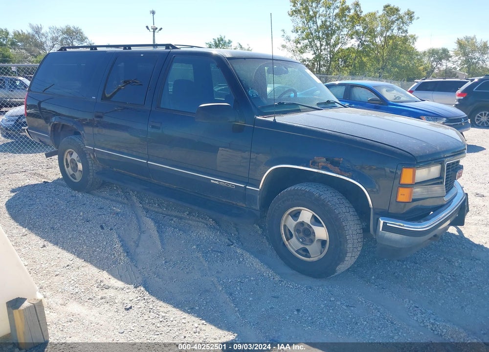 1998 GMC SUBURBAN 1500 SL VIN: 3GKFK16R1WG512438