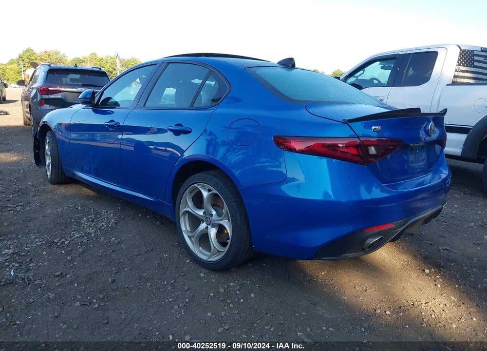 2018 ALFA ROMEO GIULIA TI SPORT AWD VIN: ZARFAEEN3J7575121