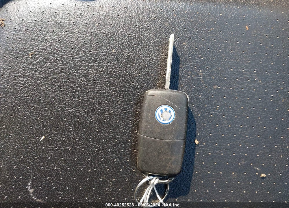 2006 VOLKSWAGEN NEW BEETLE 2.5 VIN: 3VWRF31Y76M331687
