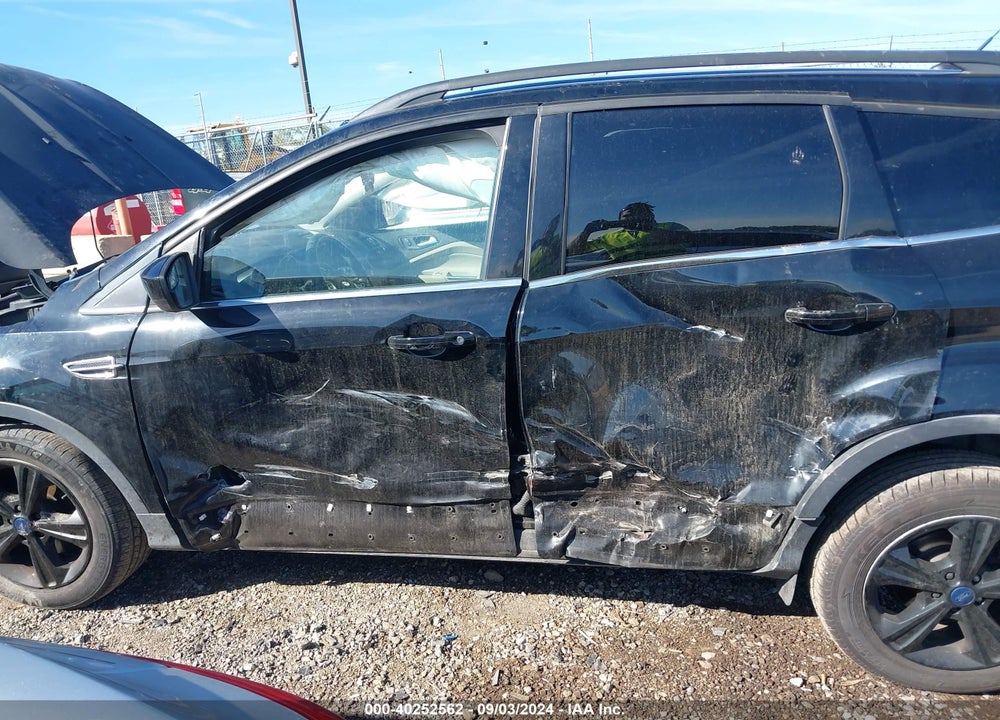 2016 FORD ESCAPE SE VIN: 1FMCU0GX5GUC01461