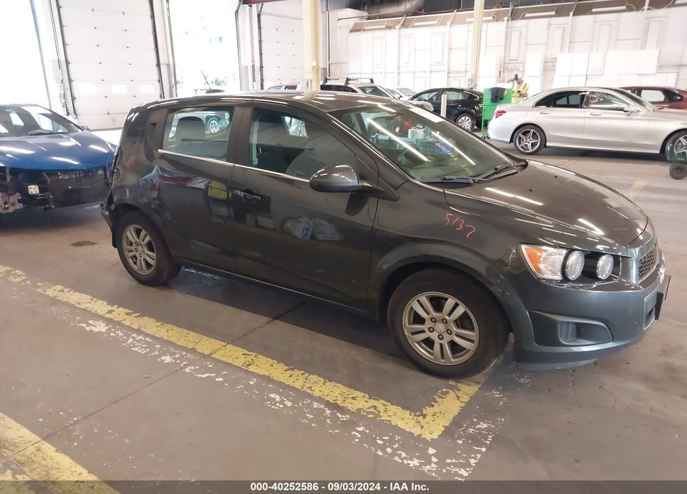 2015 CHEVROLET SONIC LT MANUAL VIN: 1G1JD6SB7F4131320