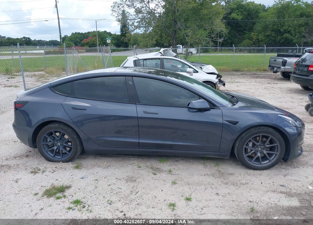 2021 TESLA MODEL 3 STANDARD RANGE PLUS REAR-WHEEL DRIVE VIN: 5YJ3E1EA7MF096304